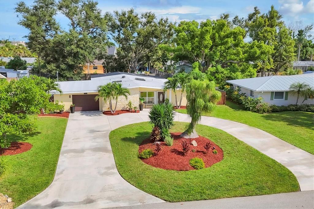 636 Cadiz Road Venice, FL 34285 - Photo 32 of 48