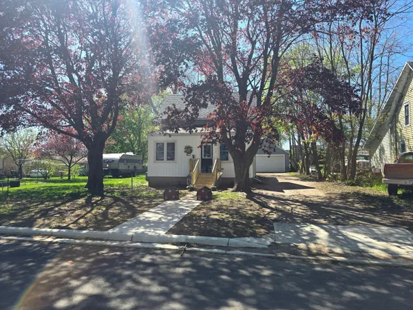 $151,900 | 112 South 2nd Street, Kiester, MN 56051