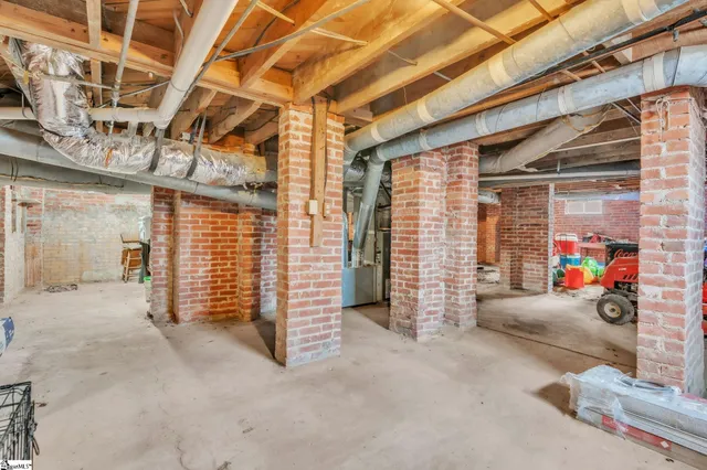 $335,000 | 105 Barksdale Circle, Laurens, SC 29360