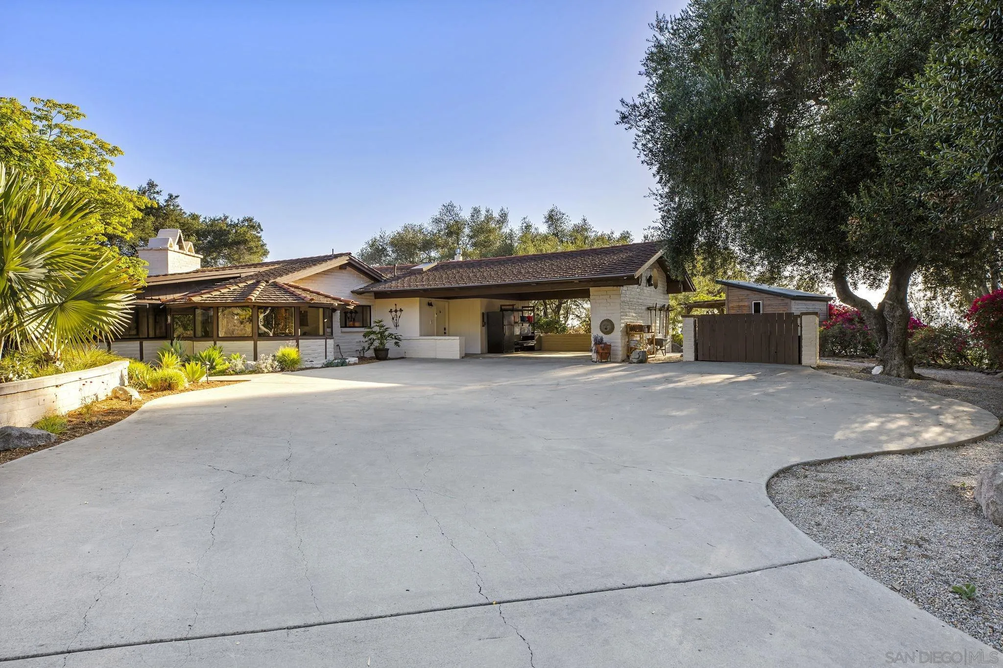 2825 Vista Del Rio Fallbrook, CA 92028 - Photo 51 of 55