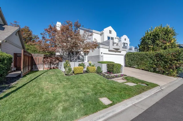 $1,349,000 | 297 Del Valle Court, Pleasanton, CA 94566