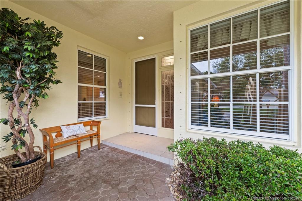3510 Southeast Cambridge Drive Stuart, FL 34997 - Photo 3 of 38 Courtyard entry