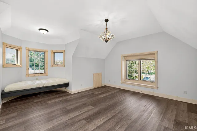 $999,900 | 3125 Greenleaf Boulevard, Elkhart, IN 46514