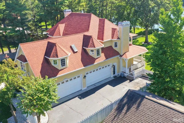 $999,900 | 3125 Greenleaf Boulevard, Elkhart, IN 46514