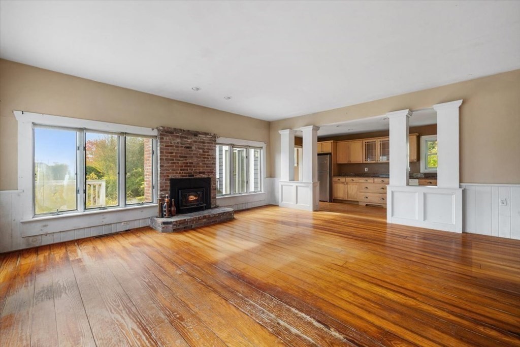 38 Tallawanda Road Swansea, MA 02777 - Photo 4 of 31 Gallery Image 4