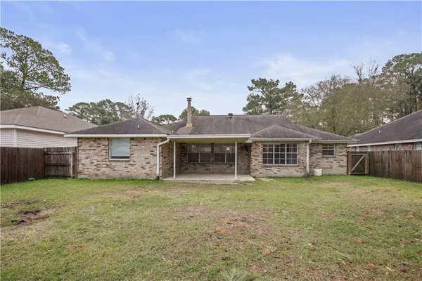 $265,000 | 2010 Rue Pickney, Mandeville, LA 70448