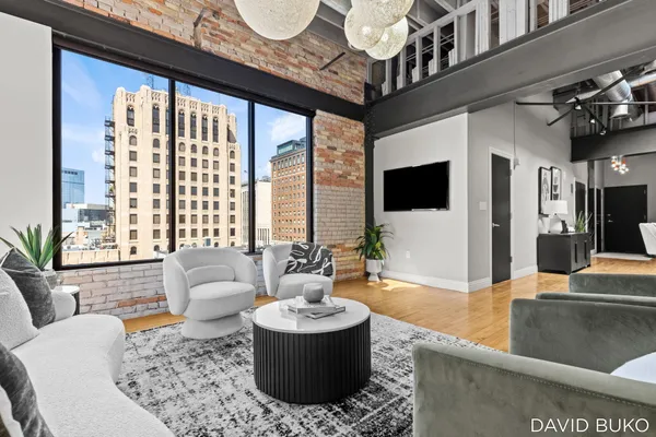 $600,000 | 49 Monroe Center Street Northwest, Unit 10, Grand Rapids, MI 49503