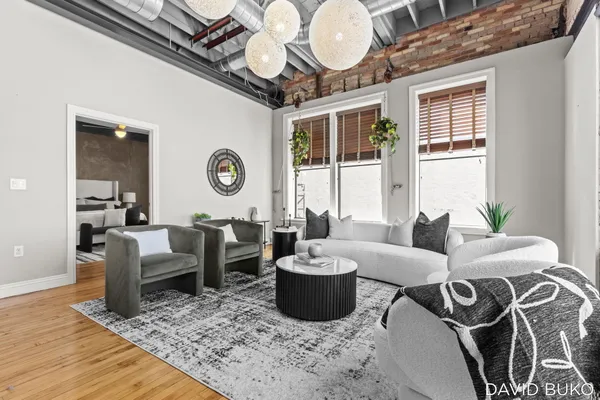 $600,000 | 49 Monroe Center Street Northwest, Unit 10, Grand Rapids, MI 49503