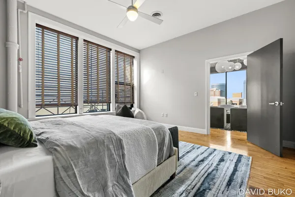 $600,000 | 49 Monroe Center Street Northwest, Unit 10, Grand Rapids, MI 49503