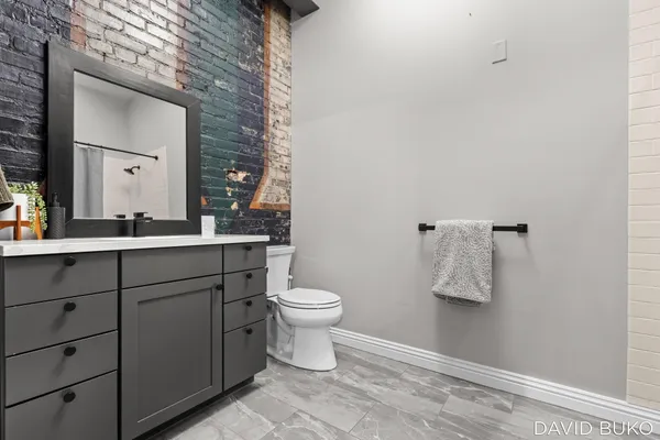 $600,000 | 49 Monroe Center Street Northwest, Unit 10, Grand Rapids, MI 49503