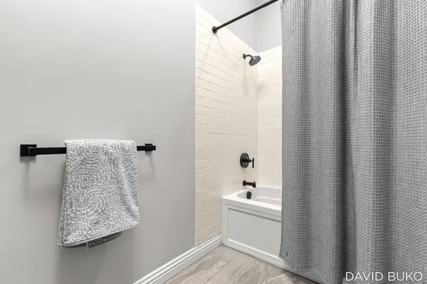 $600,000 | 49 Monroe Center Street Northwest, Unit 10, Grand Rapids, MI 49503