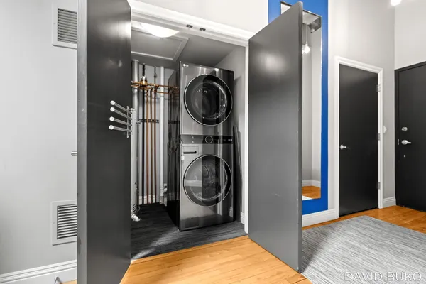 $600,000 | 49 Monroe Center Street Northwest, Unit 10, Grand Rapids, MI 49503