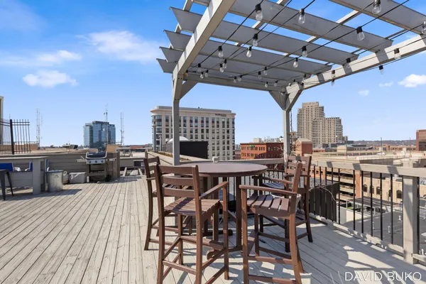 $600,000 | 49 Monroe Center Street Northwest, Unit 10, Grand Rapids, MI 49503