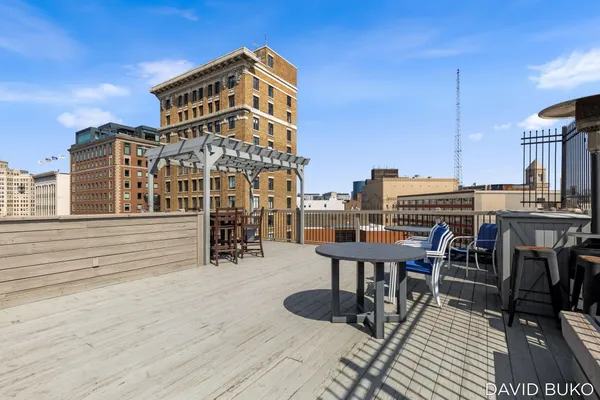 $600,000 | 49 Monroe Center Street Northwest, Unit 10, Grand Rapids, MI 49503