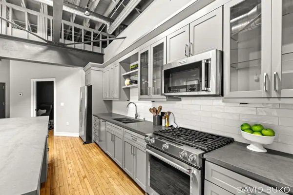 $600,000 | 49 Monroe Center Street Northwest, Unit 10, Grand Rapids, MI 49503