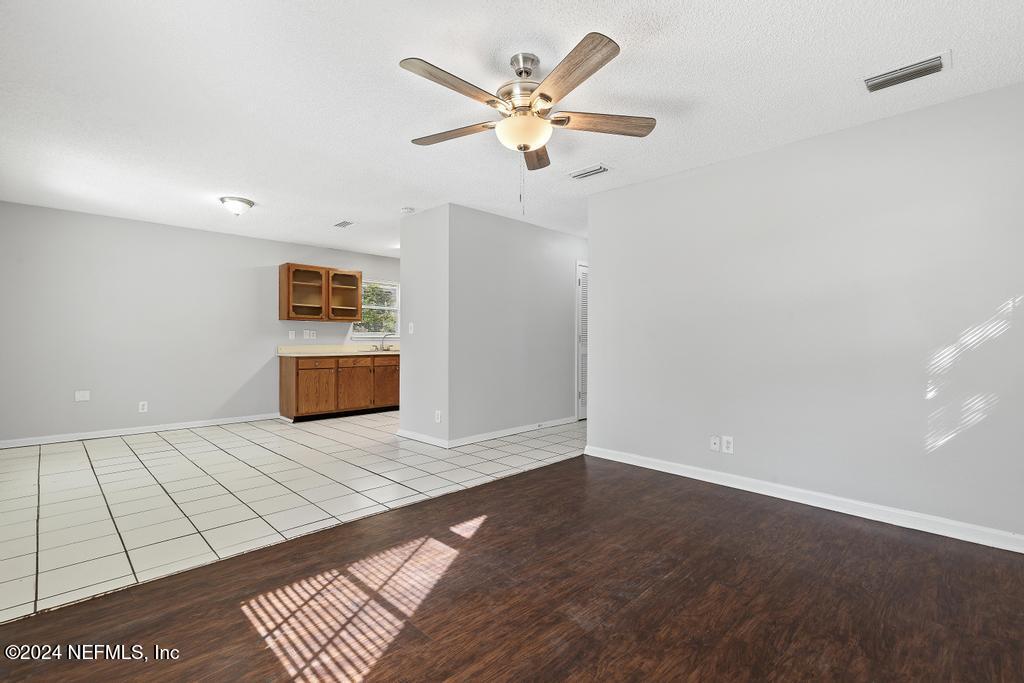 2075 Tuskegee Road Jacksonville, FL 32209 - Photo 12 of 31 2075 Tuskagee-12