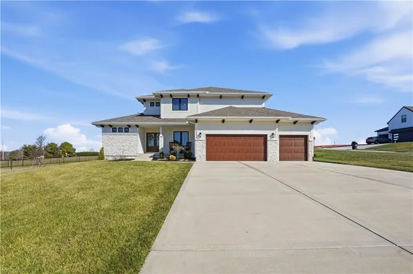 $640,000 | 13226 Switchgrass Court, Kearney, MO 64060