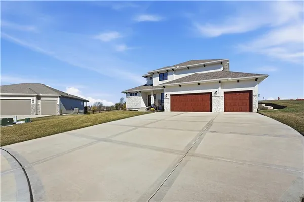 $640,000 | 13226 Switchgrass Court, Kearney, MO 64060