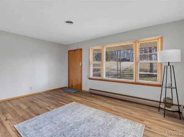 $385,000 | 747 Squaw Road, Cuba, MO 65453