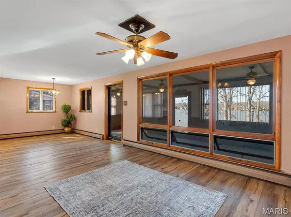 $385,000 | 747 Squaw Road, Cuba, MO 65453