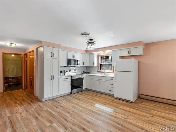 $385,000 | 747 Squaw Road, Cuba, MO 65453