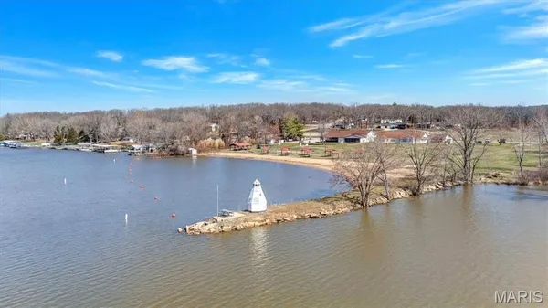 $385,000 | 747 Squaw Road, Cuba, MO 65453