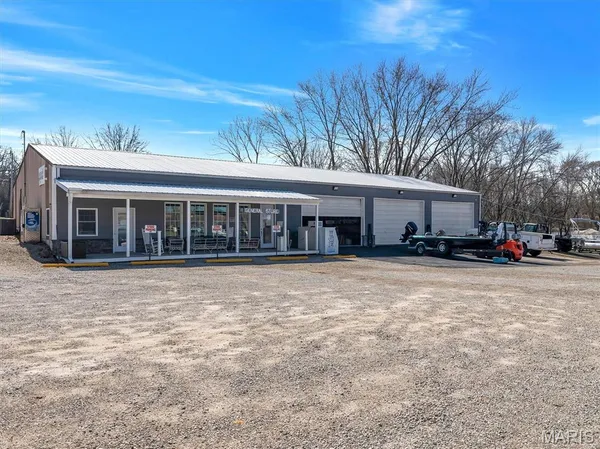 $385,000 | 747 Squaw Road, Cuba, MO 65453