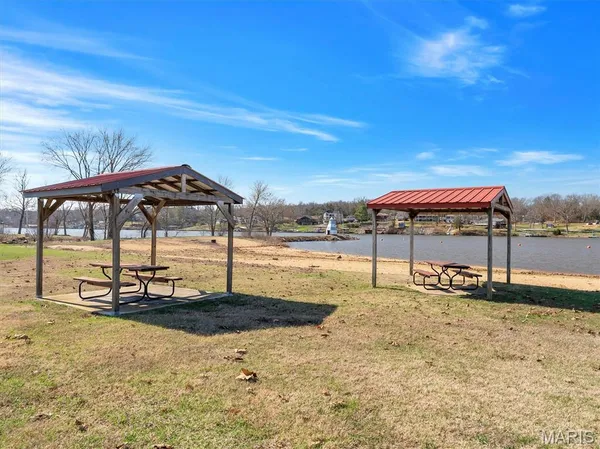 $385,000 | 747 Squaw Road, Cuba, MO 65453