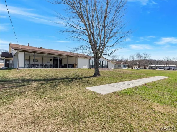 $385,000 | 747 Squaw Road, Cuba, MO 65453