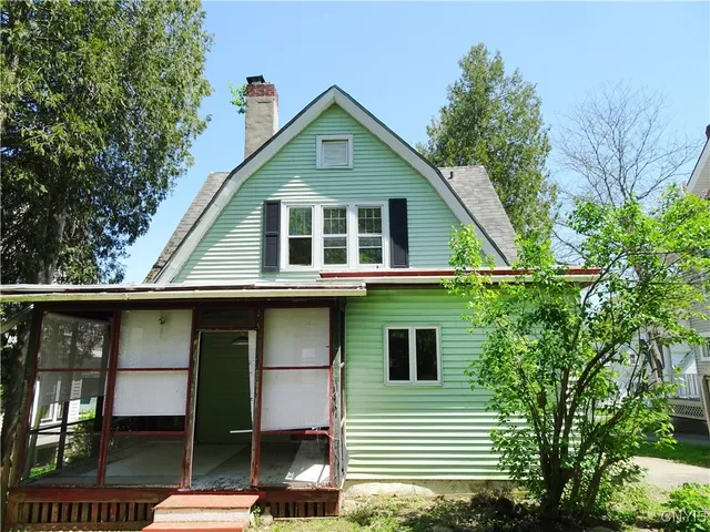 $134,900 | 54 Hartford Terrace, New Hartford, NY 13413