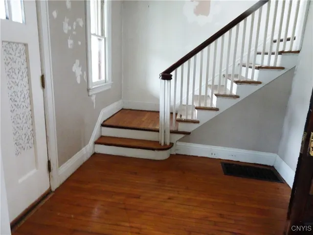 $134,900 | 54 Hartford Terrace, New Hartford, NY 13413