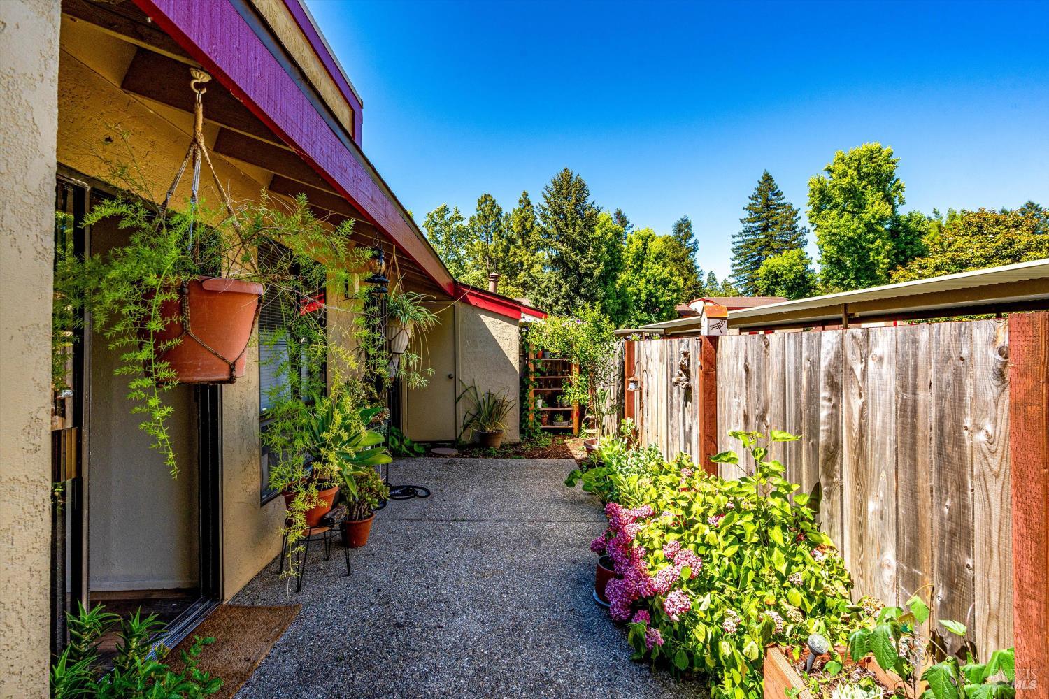 6 Redwood Court, Unit 6 Santa Rosa, CA 95409 - Photo 11 of 13