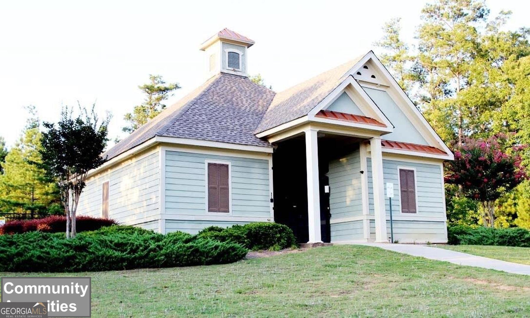 530 Shire Lane Fairburn, GA 30213 - Photo 35 of 36 a front view of a house with a yard