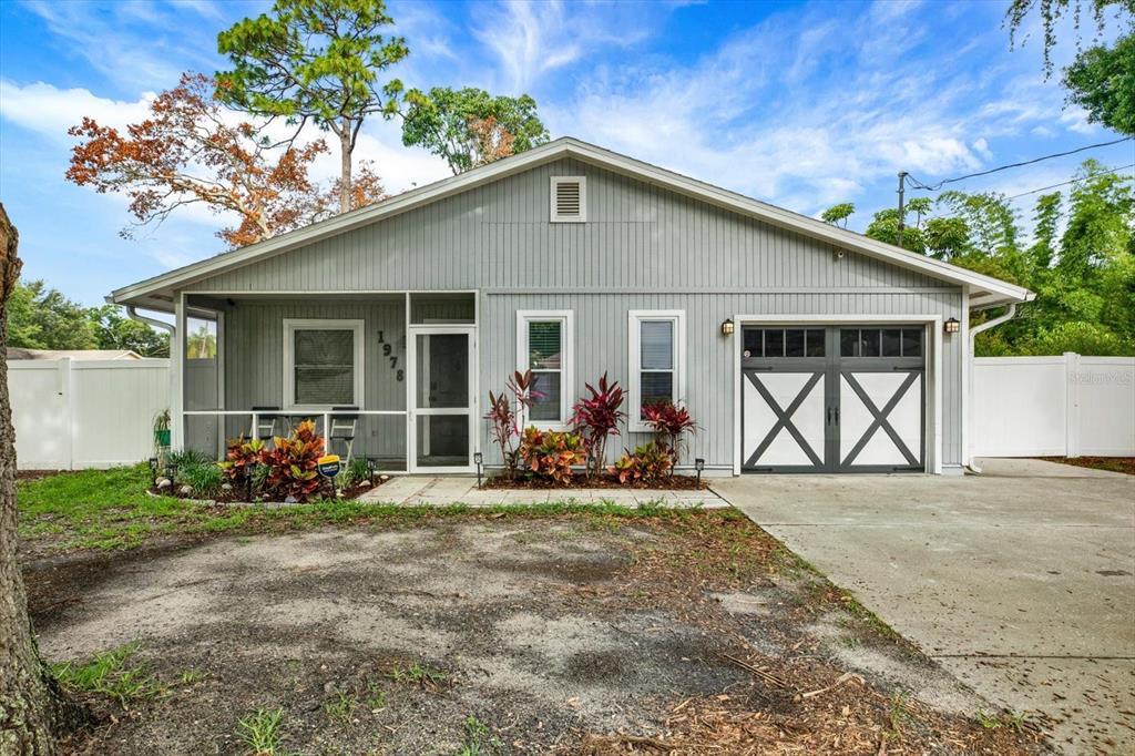 1978 Dix Street Largo, FL 33774 - Photo 1 of 44