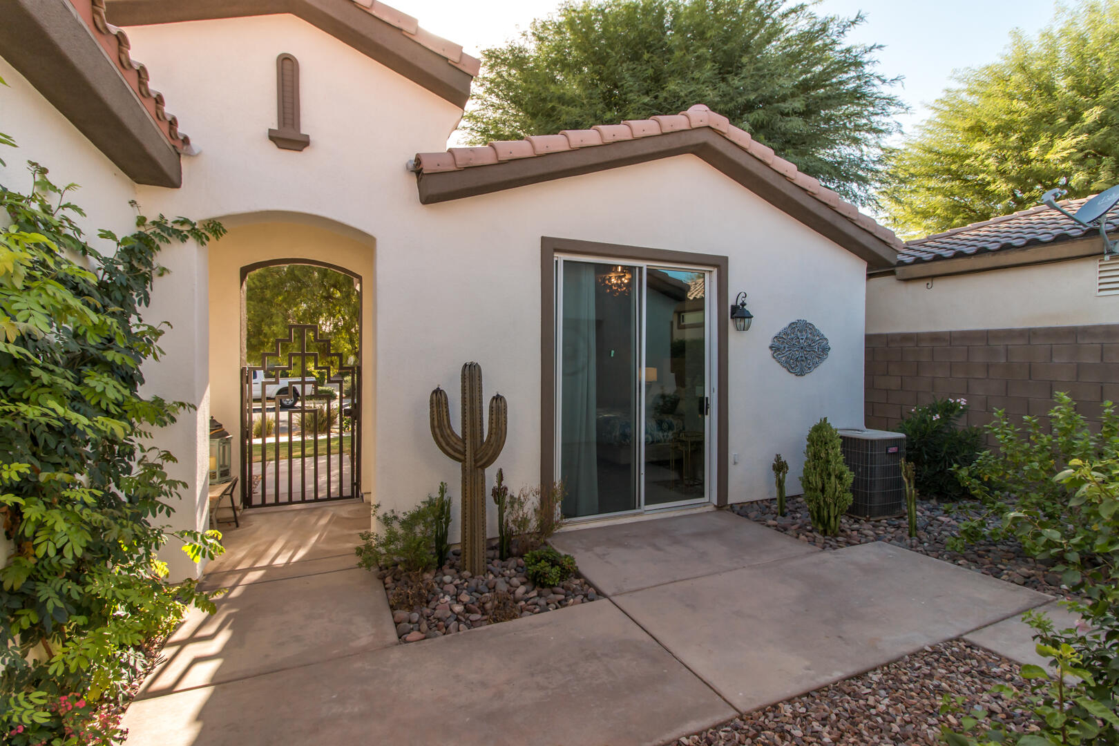 60290 Sweetshade Lane La Quinta, CA 92253 - Photo 16 of 28 a front view of a house