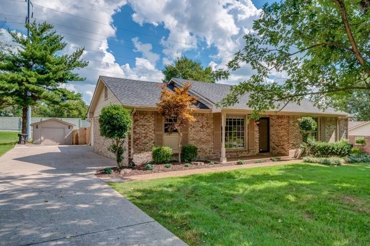 113 Pebble Creek Road Franklin, TN 37064 - Photo 1 of 29 Gallery Image 1