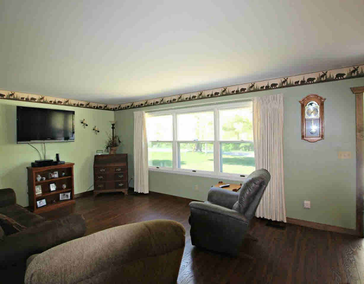 10257 West Wilson Road Montrose, MI 48457 - Photo 3 of 20 21296547-2.JPG