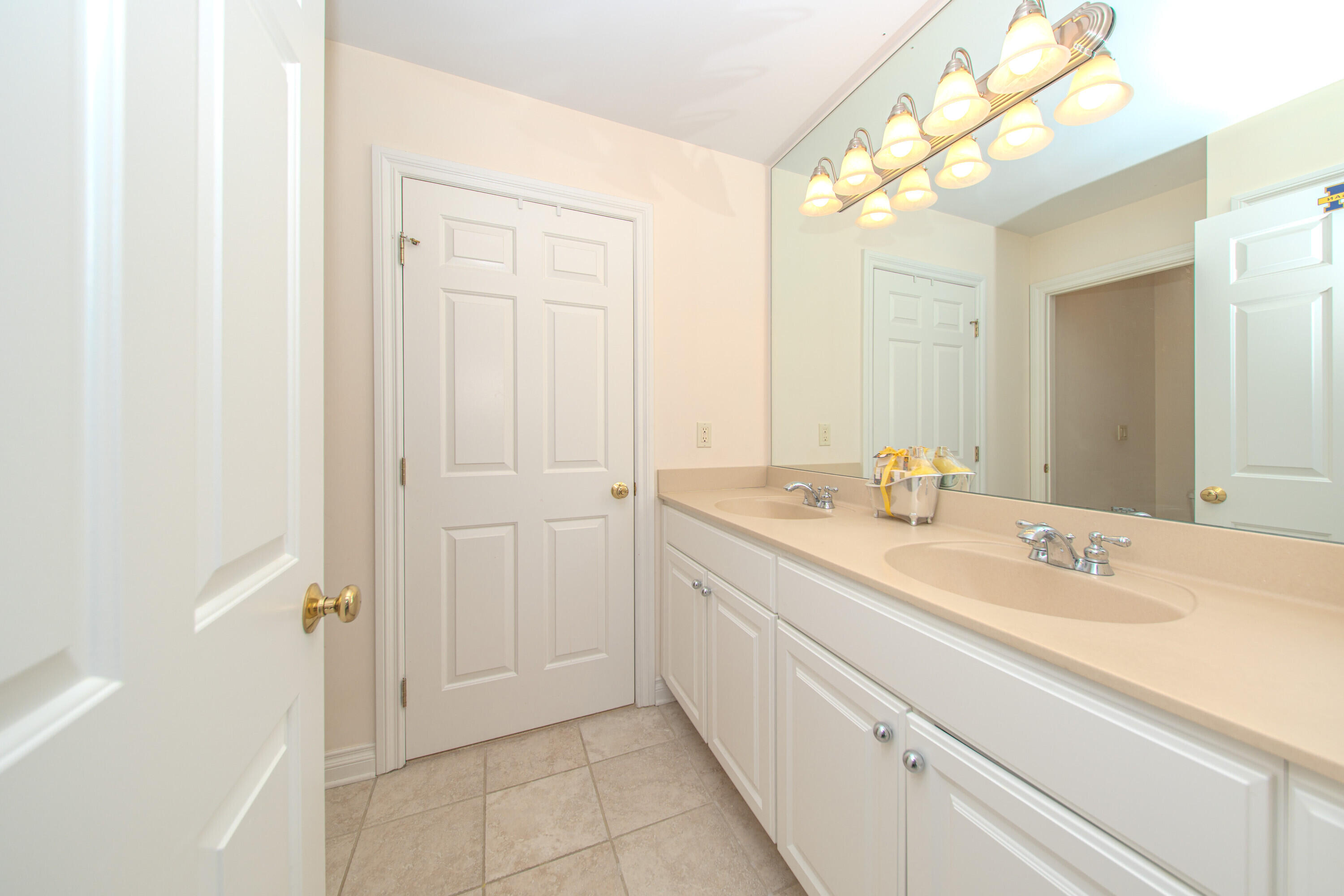 4324 Lohr Road Ann Arbor, MI 48108 - Photo 56 of 74 Jack and Jill bathroom 2