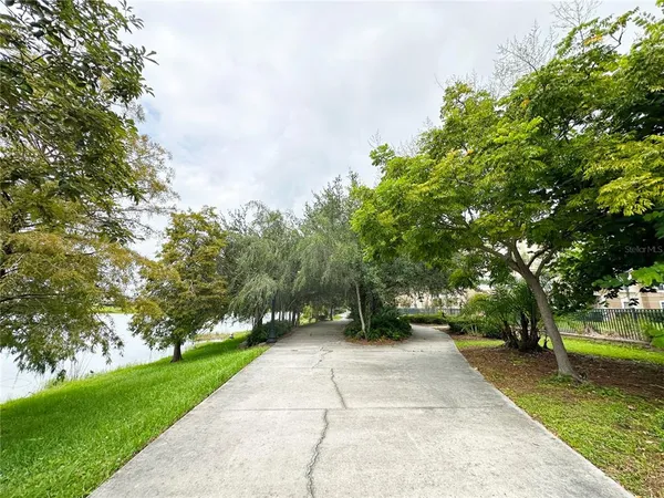 $2,900 | 5024 Shoreway Loop, Unit 107, Orlando, FL 32819