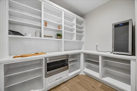 $995,000 | 1534 Althea Drive, Houston, TX 77018