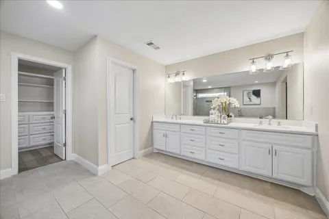 $995,000 | 1534 Althea Drive, Houston, TX 77018