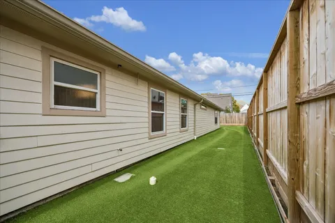 $995,000 | 1534 Althea Drive, Houston, TX 77018