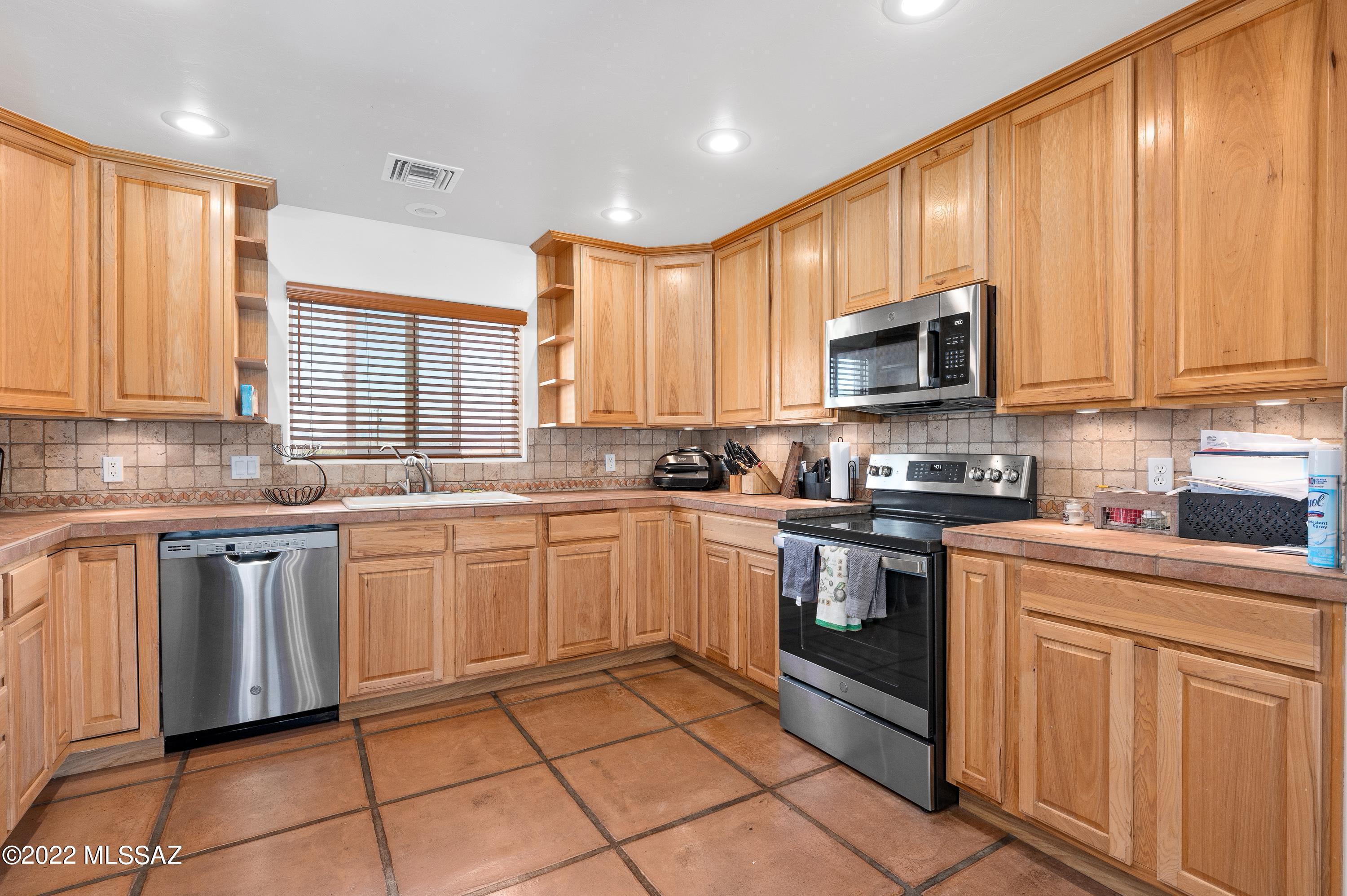4 Manso Lane Rio Rico, AZ 85648 - Photo 14 of 33