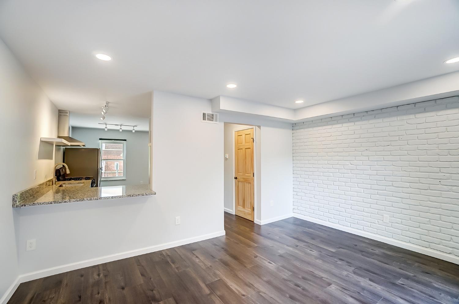 5701 Montgomery Road, Unit 1 Cincinnati, OH 45212 - Photo 16 of 33
