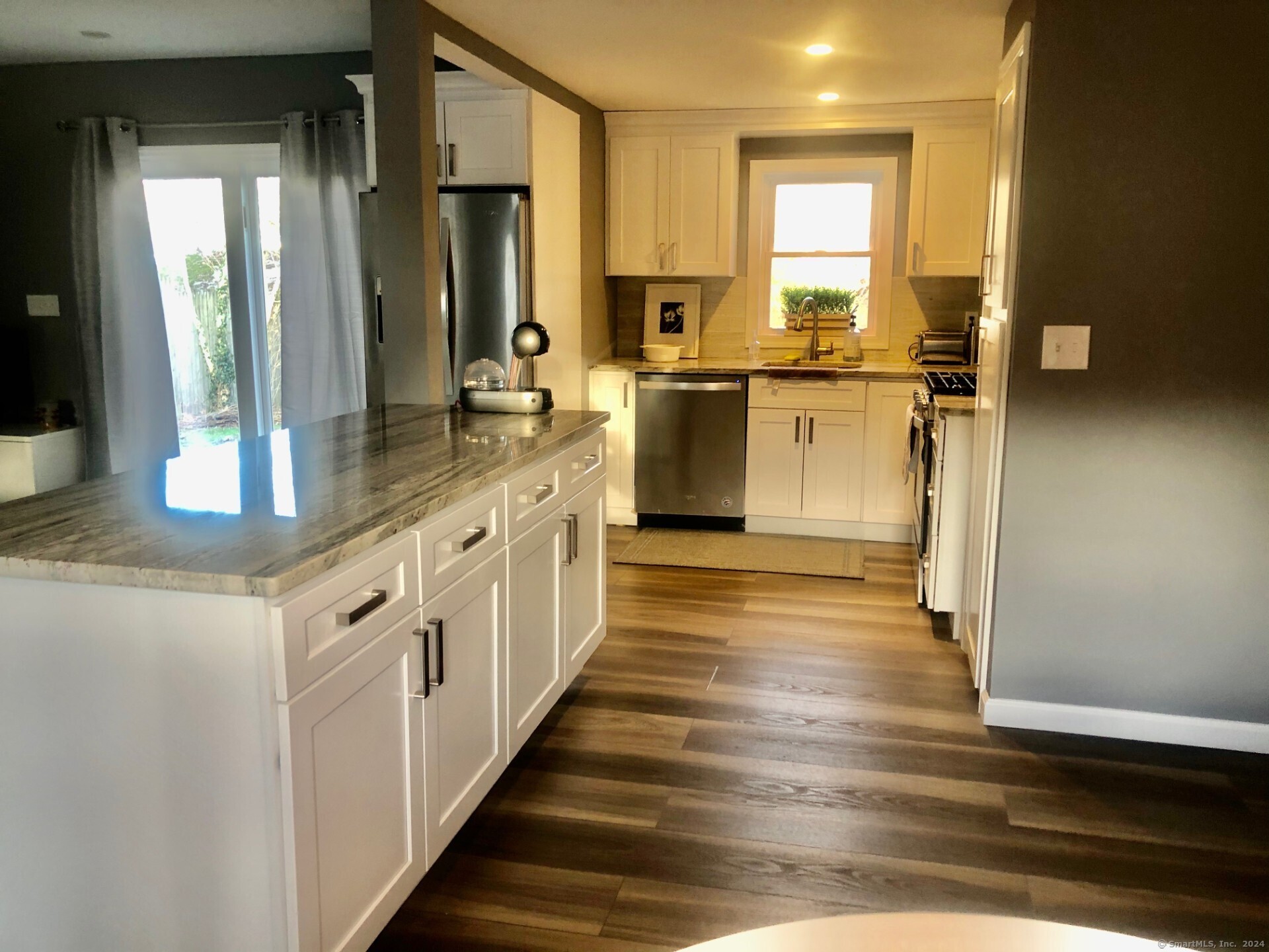 237 Stadley Rough Road Danbury, CT 06811 - Photo 4 of 15