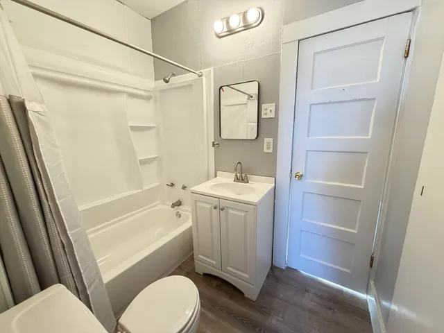 $950 | 215 South 3rd Street, Slaton, TX 79364