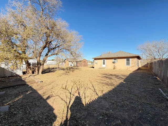 $950 | 215 South 3rd Street, Slaton, TX 79364