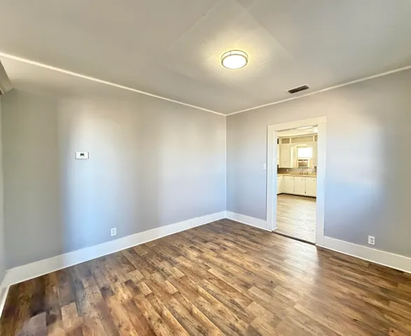 $950 | 215 South 3rd Street, Slaton, TX 79364