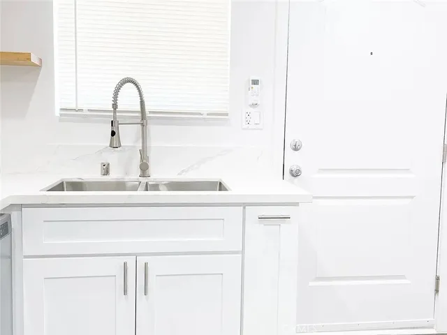 a close view of sink and tap