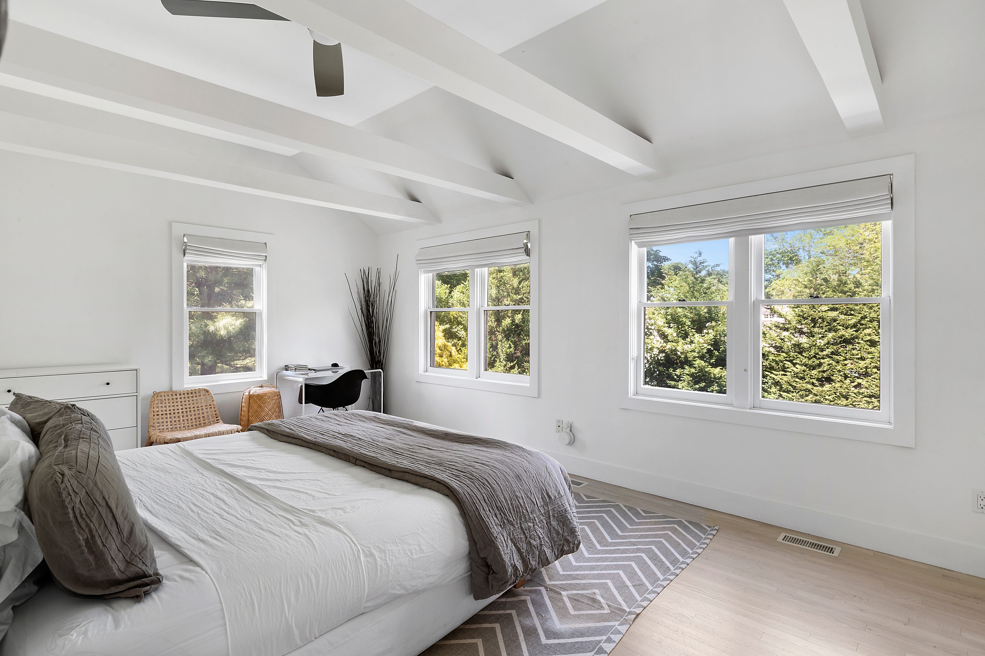 4 Jericho Lane East Hampton, NY 11937 - Photo 14 of 25